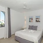 Palmeras - Pool & Terrace - Next To Apartamento Costa Teguise
