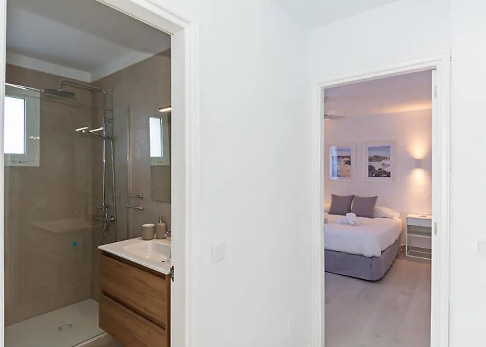 Apartment Palmeras - Pool & Terrace - Next To *