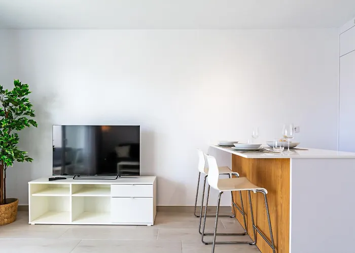 Palmeras - Pool & Terrace - Next To Apartment