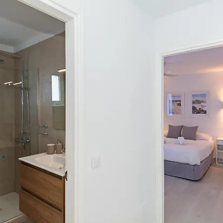 Apartman Palmeras - Pool & Terrace - Next To *