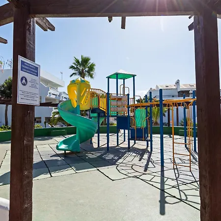 Palmeras - Pool & Terrace - Next To