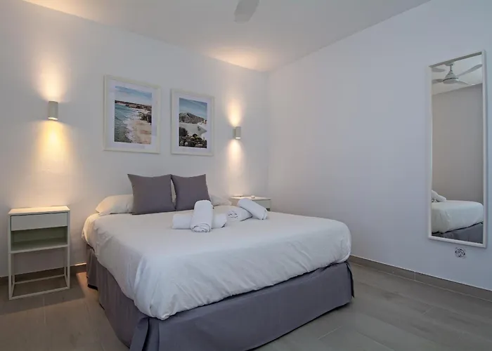 Palmeras - Pool & Terrace - Next To Daire