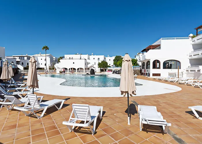 Palmeras - Pool & Terrace - Next To Daire *