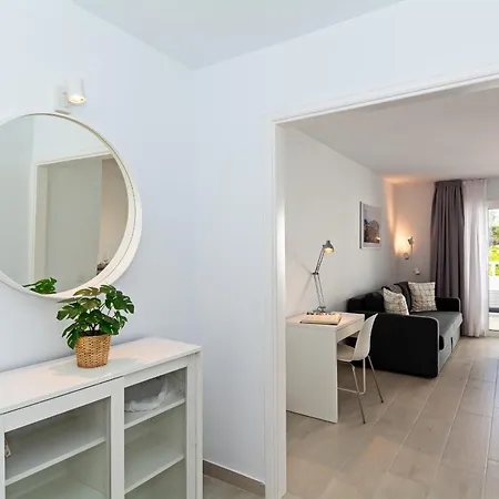 Palmeras - Pool & Terrace - Next To Daire